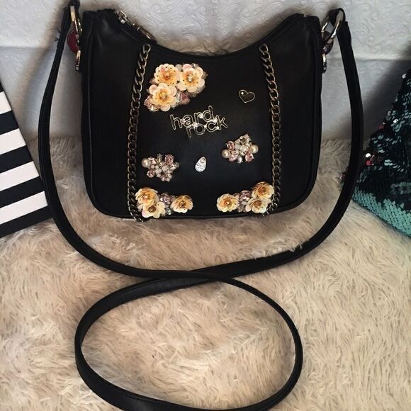 Worthington Handbags - Worthington Cowhide Leather Bag! Hard Rock design